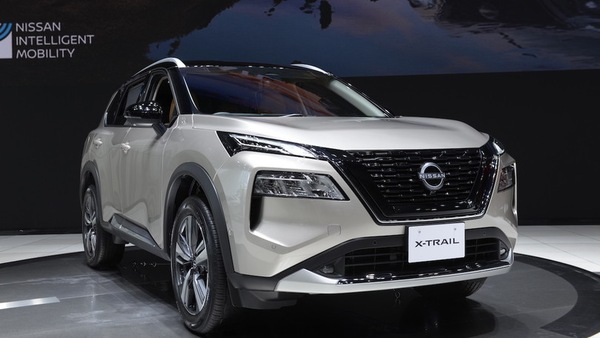 Nissan X-Trail e-Power debutta in Giappone