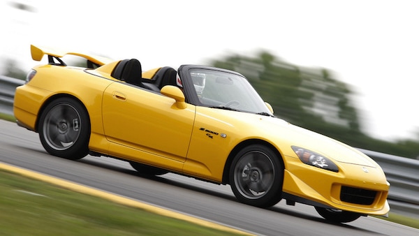 Trazione posteriore e cavalli giusti: le 10 sportive usate da non perdere