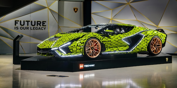 Lambo Lego, la spettacolare Sián in scala 1:1 al Museo di Sant'Agata