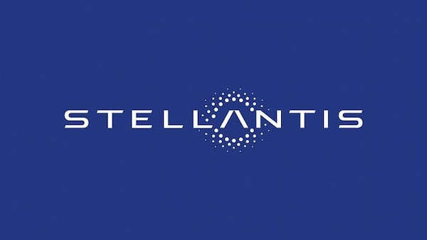 Stellantis investe sull'elettrico: in arrivo la conferma di migliaia di licenziamenti
