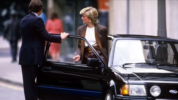 La Ford Escort RS privata di Lady Diana è stata messa all’asta