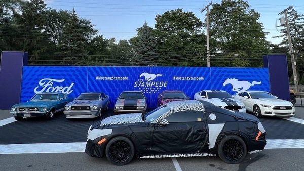 Nuova Ford Mustang, la versione ibrida è stata cancellata?