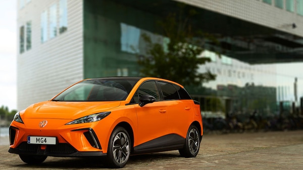 Nuova MG4 Electric, l'elettrica pronta alla scalata