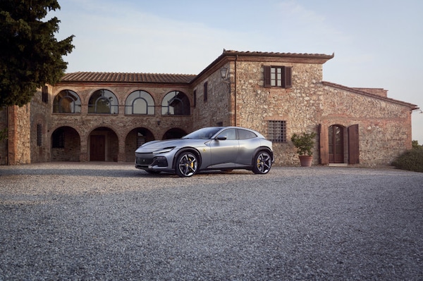 Sul numero di Auto: Ferrari Purosangue, purezza estrema