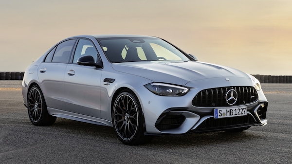 Nuova Mercedes-AMG C 63 S E Performance, il super-ibrido