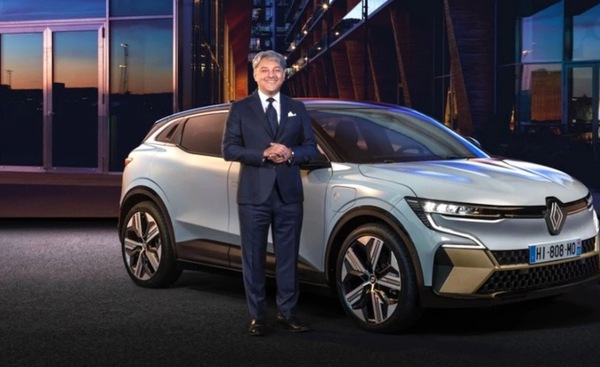 Renault, De Meo: “Elettrici entro il 2030. Co2 nemico, non le tecnologie”