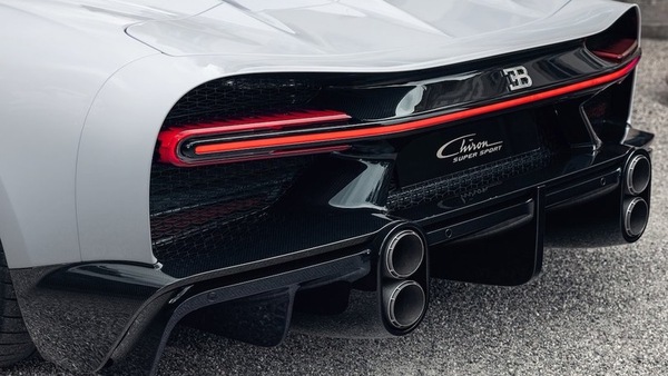 Bugatti, l'elettrico può attendere: priorità all'ibrido