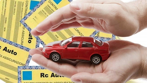 Assicurazione auto, aumentano i prezzi delle RC: ecco il motivo