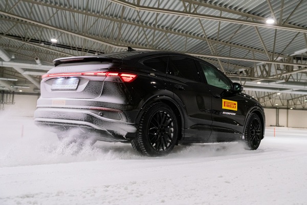 Sul nuovo numero di Auto: speciale pneumatici invernali, sicurezza no limits