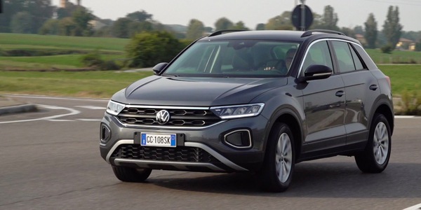 Volkswagen T-Roc, il test su strada del restyling