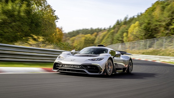 Mercedes-AMG Project One, è suo il record al Nurburgring