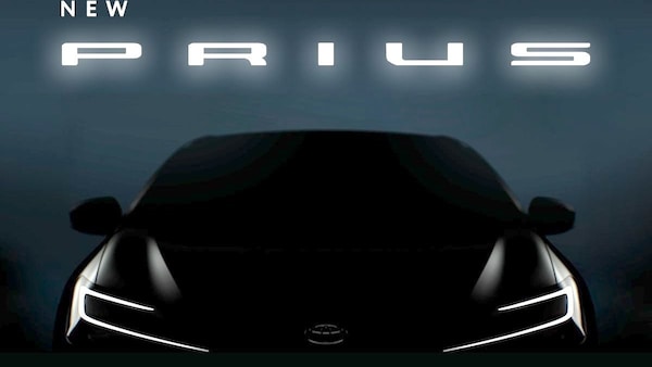 Nuova Toyota Prius, un bel frontale e l'ipotesi del motore a idrogeno