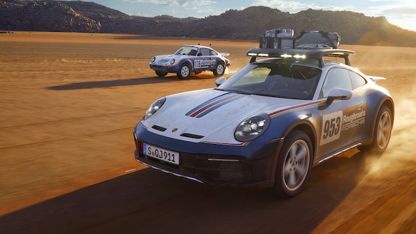 Porsche 911 Dakar, tiratura limitata sognando il rally raid