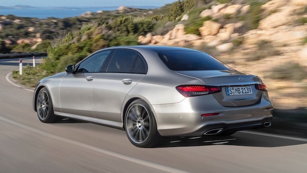 Nuova Mercedes Classe E 2023, ecco come sarà all'interno