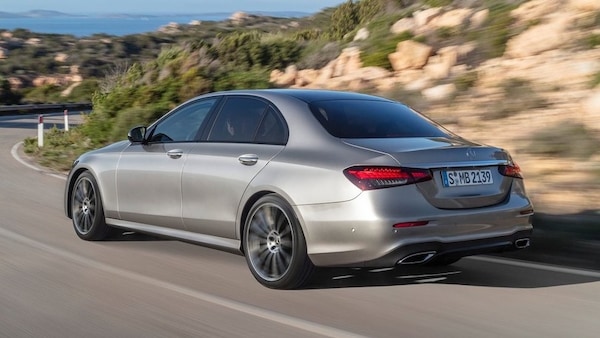 Nuova Mercedes Classe E 2023, ecco come sarà all'interno