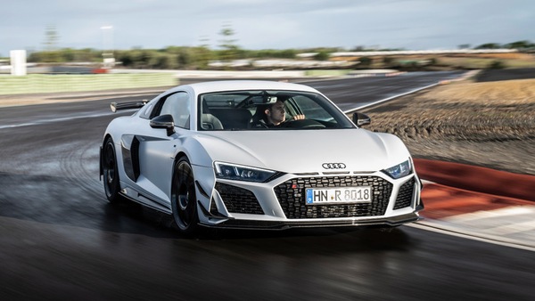 Audi R8 Coupé V10 GT RWD, “missile” esclusivo