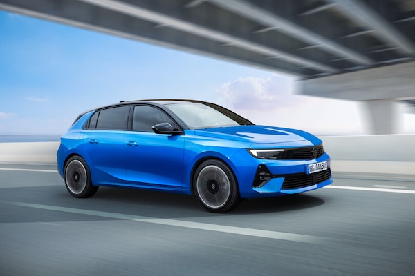 Opel Astra Electric, cinque porte a zero emissioni