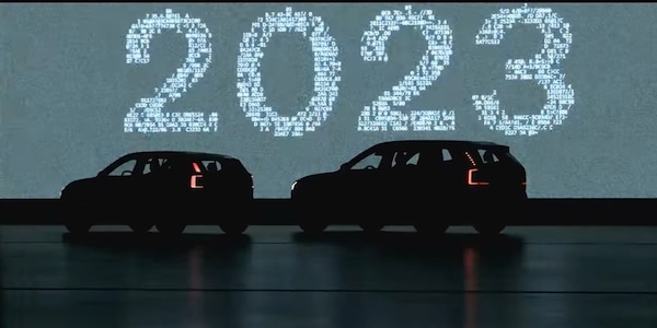 Volvo EX30, nel 2023 il SUV elettrico compatto per i giovani