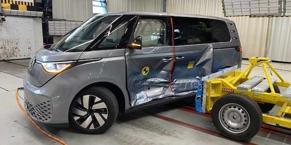 Volkswagen ID. Buzz, promossa al crash test Euro NCAP