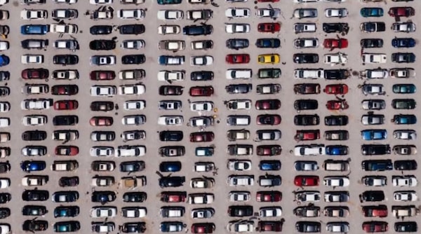 Sul nuovo numero di Auto: 2023, anno nuovo e problemi vecchi