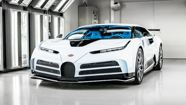 Bugatti Centodieci, produzione al capolinea con l'esemplare numero 10