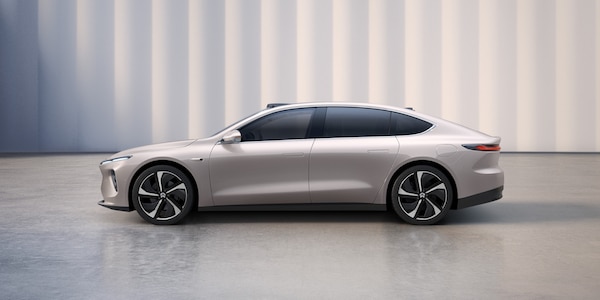 Nio punta Mercedes EQS con una berlina da oltre 100.000 euro