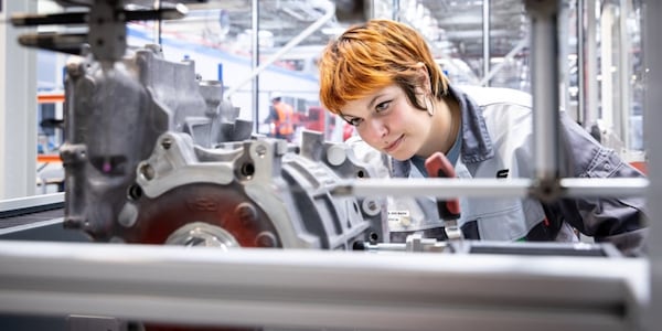 Stellantis, nuovo motore elettrico da 1 milione di pezzi l'anno