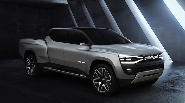 Ram 1500 Revolution Concept, il truck elettrico di Stellantis