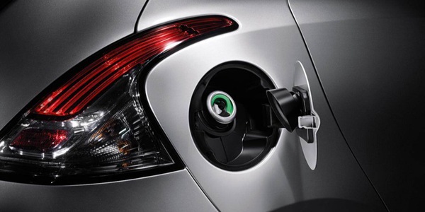 Le 10 auto a benzina più cercate sul web