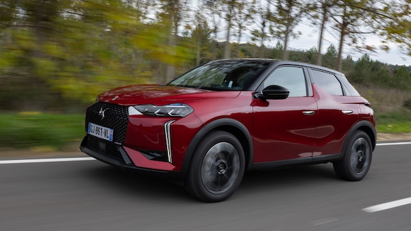 DS 3 2023, l’arte del viaggio alla francese… Anche in elettrico