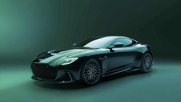 Aston Martin DBS 770 Ultimate, un super V12 per l'addio alla GT