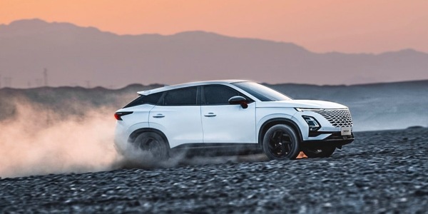 Chery, patto per le batterie con il gigante CATL
