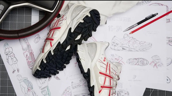 Con gli airbag riciclati Asics fa le scarpe