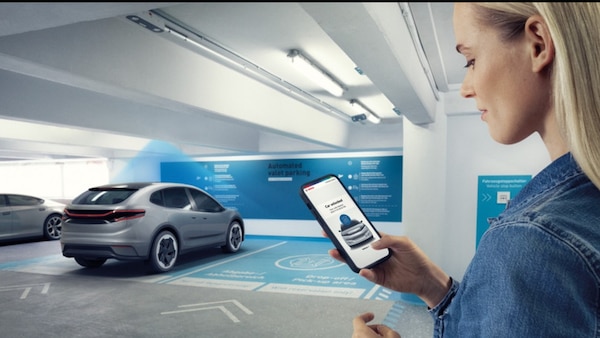Bosch e APCOA sviluppano i parcheggi in self drive in Germania
