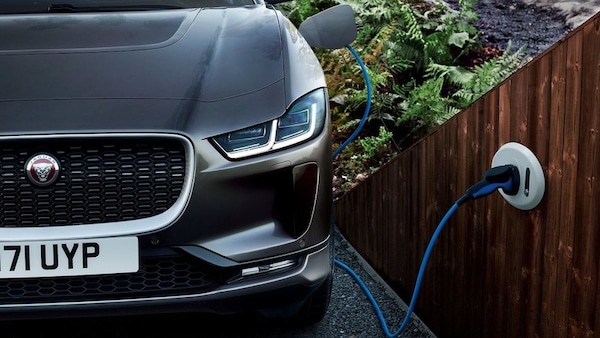 Jaguar, ecco quando scopriremo l'elettrica del progetto Panthera