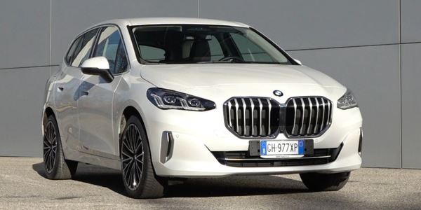 Nuova BMW Serie2 Active Tourer 218d, pro e contro e guida all'acquisto