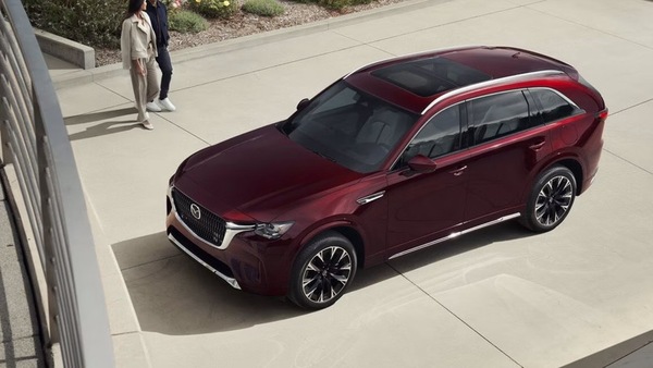 Mazda CX-90, il suv premium formato 8 posti