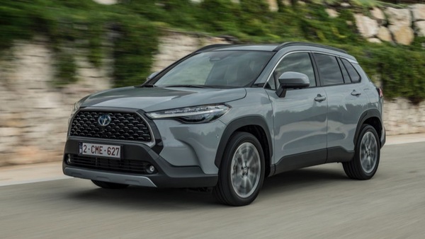 Toyota Corolla Cross, ecco il 1.8 hybrid di quinta generazione