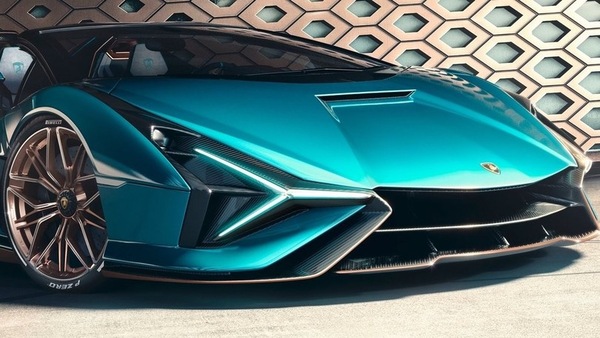 Lamborghini V12 ibrida plug-in, ecco come potrebbe essere lo stile