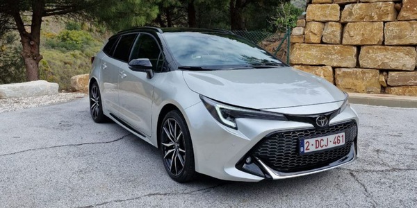 Toyota Corolla 2023, restyling di sostanza