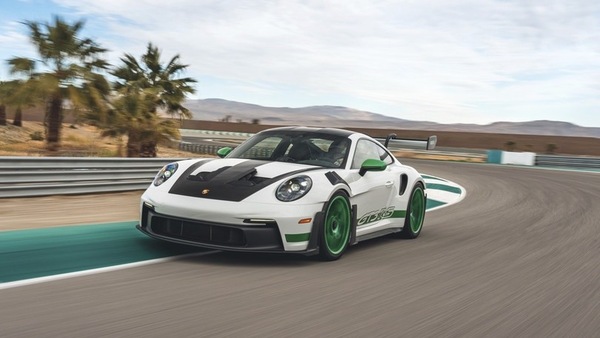 Porsche 911 GT3 RS Tribute to RS celebra il 1973