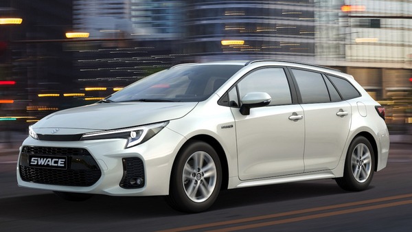 Suzuki Swace Hybrid 2023, un pizzico di potenza in più e dotazione migliore