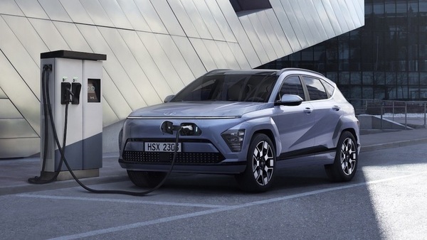 Nuova Hyundai Kona elettrica, spazio e autonomia guidano il cambiamento