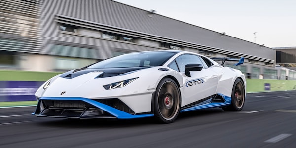 Lamborghini, ecco quando arriverà l'erede della Huracán