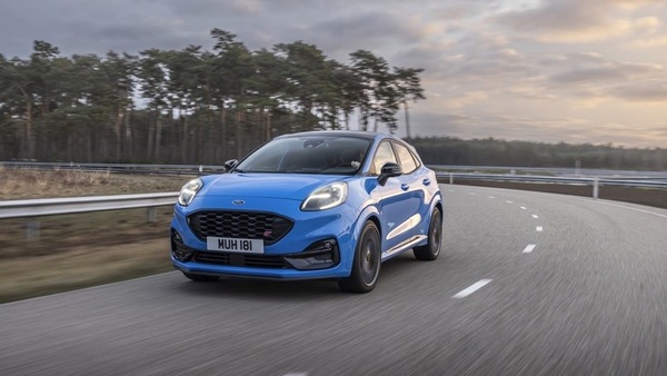 Ford Puma ST, arriva il mild hybrid 1.0
