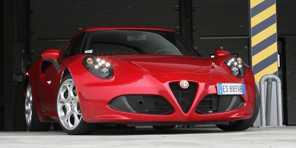 Auto nostalgia: Alfa Romeo 4C, Biscione bollente