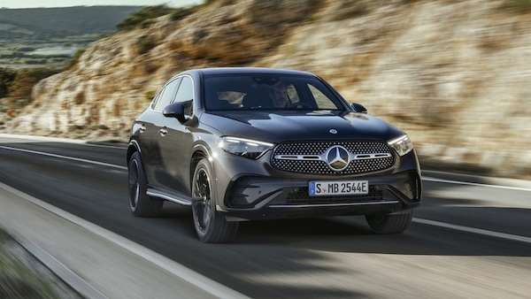 Mercedes GLC Coupé, restyling a tutto ibrido e dotazione superiore
