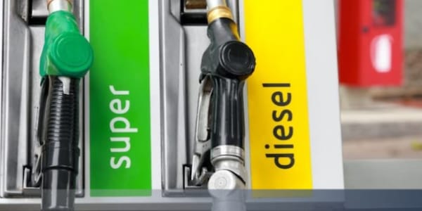 Prezzi benzina e Diesel, maxi aumenti a Pasqua