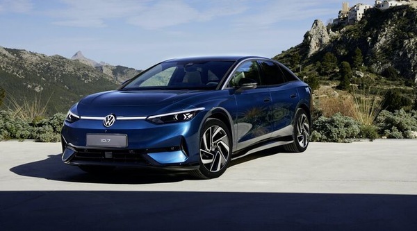 Volkswagen ID.7, la berlina elettrica per sfidare Tesla