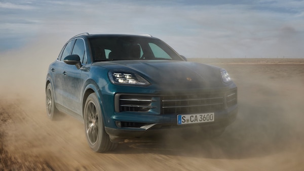 Porsche Cayenne restyling, stile da Taycan e una sorpresa